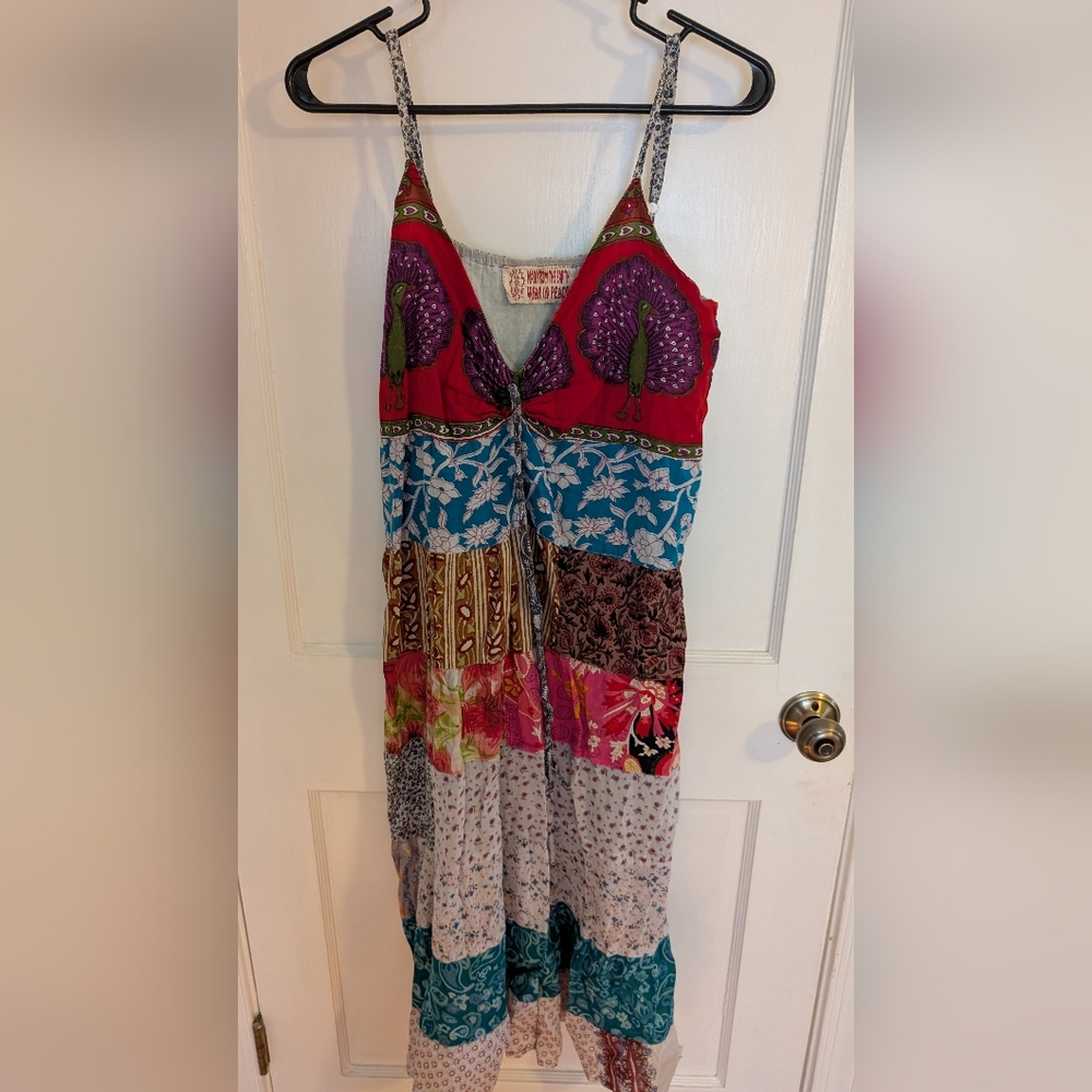 Gypsy rose Women's Bohemian flowy spaghetti strap feminine dress. Size small